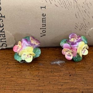 vintage Denton : pansy flower earclips